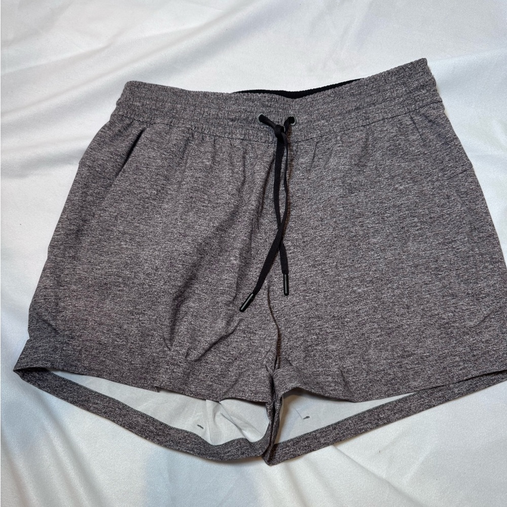 Lululemon Athletica Gray Athletic Shorts with Elastic Waistband